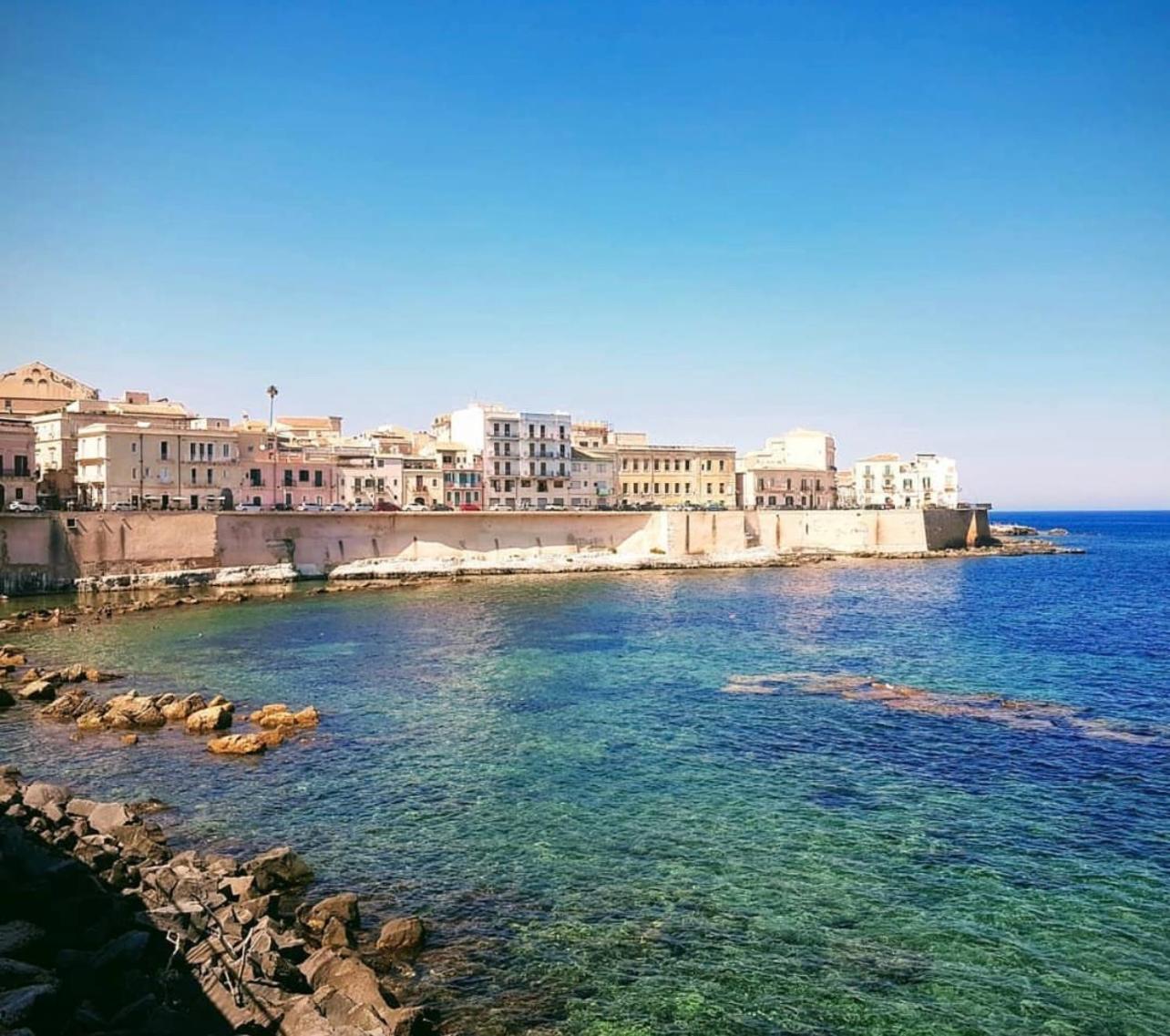 Апартаменты La Perla Sul Cortile Сиракузы Экстерьер фото